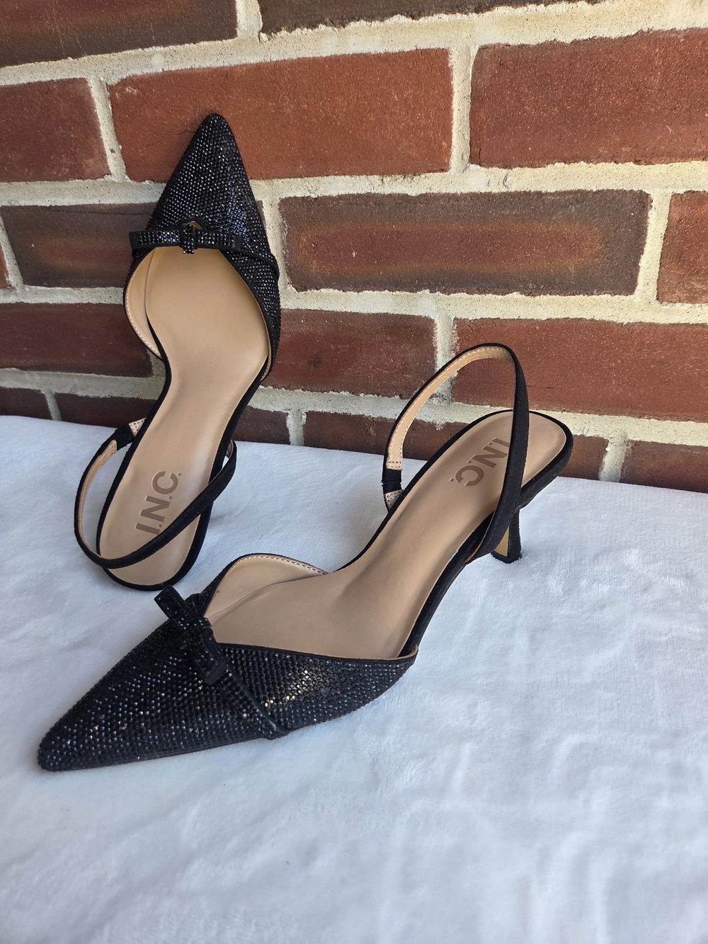 INC Gelsey Black Rhinestone Bow Slingback Pointed Toe Kitten Heel Pumps US 7